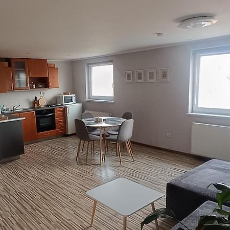 Apartman S Vyhladom Na Bojnicky Zamok Бойнице Экстерьер фото