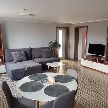 Apartman S Vyhladom Na Bojnicky Zamok Бойнице Экстерьер фото
