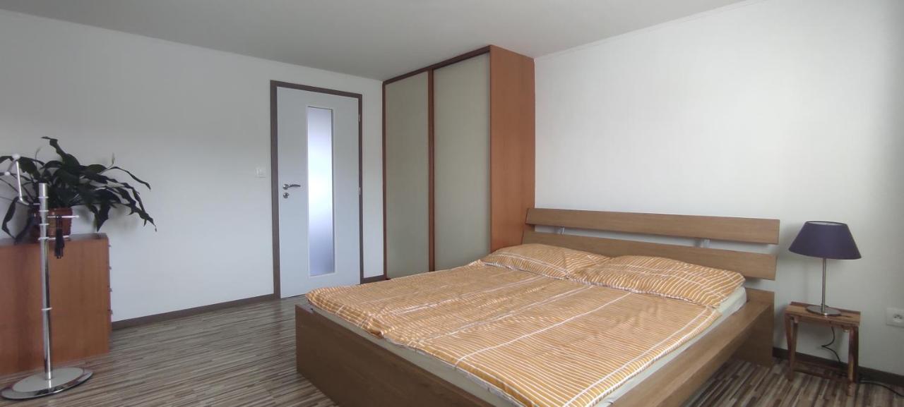 Apartman S Vyhladom Na Bojnicky Zamok Бойнице Экстерьер фото