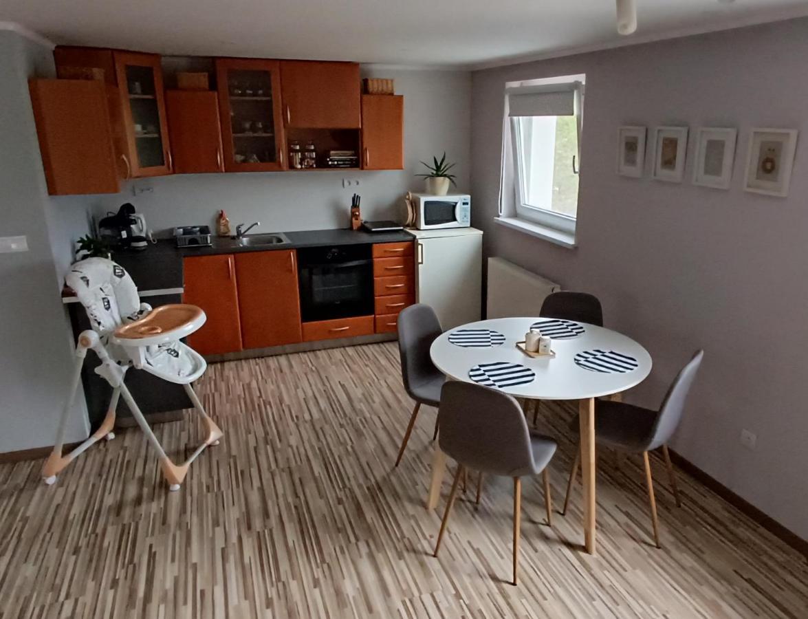 Apartman S Vyhladom Na Bojnicky Zamok Бойнице Экстерьер фото