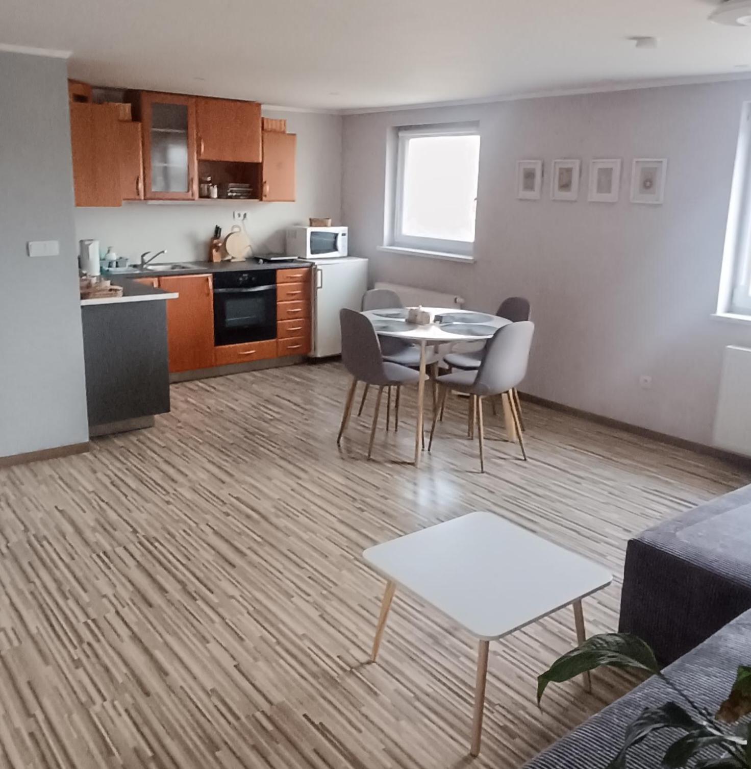 Apartman S Vyhladom Na Bojnicky Zamok Бойнице Экстерьер фото